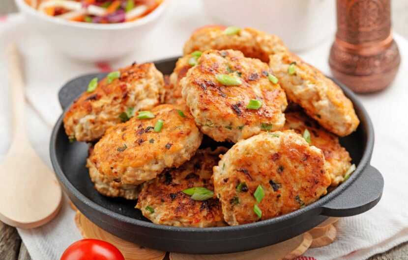 Рецепт сочных котлет из куриного фарша