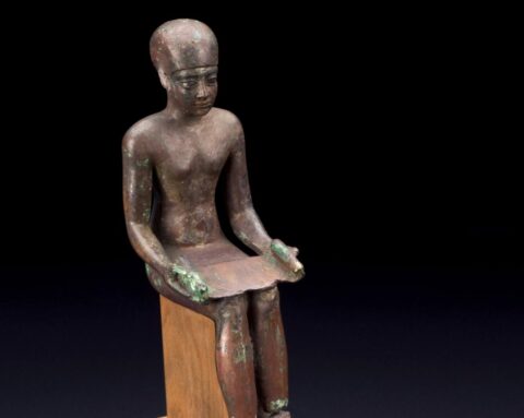 Имхотеп — верховный жрец бога Ра
