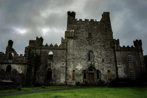 Ирландский Замок Лип: одно из самых жутких мест в мире