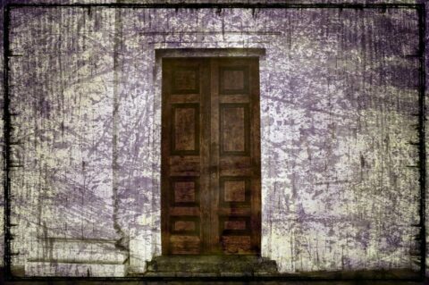 4 загадочных двери, которые не стоит открывать никогда